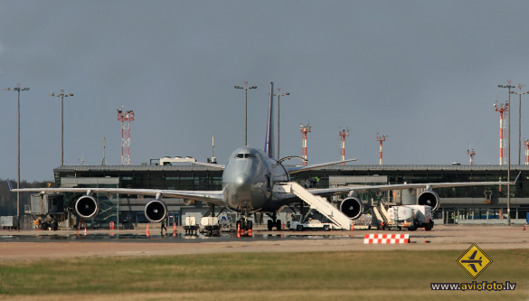 Boeing 747-428M(BCF)
